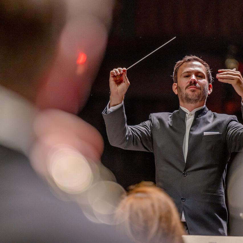 VSO Holiday Pops: New music director, new festive family tradition